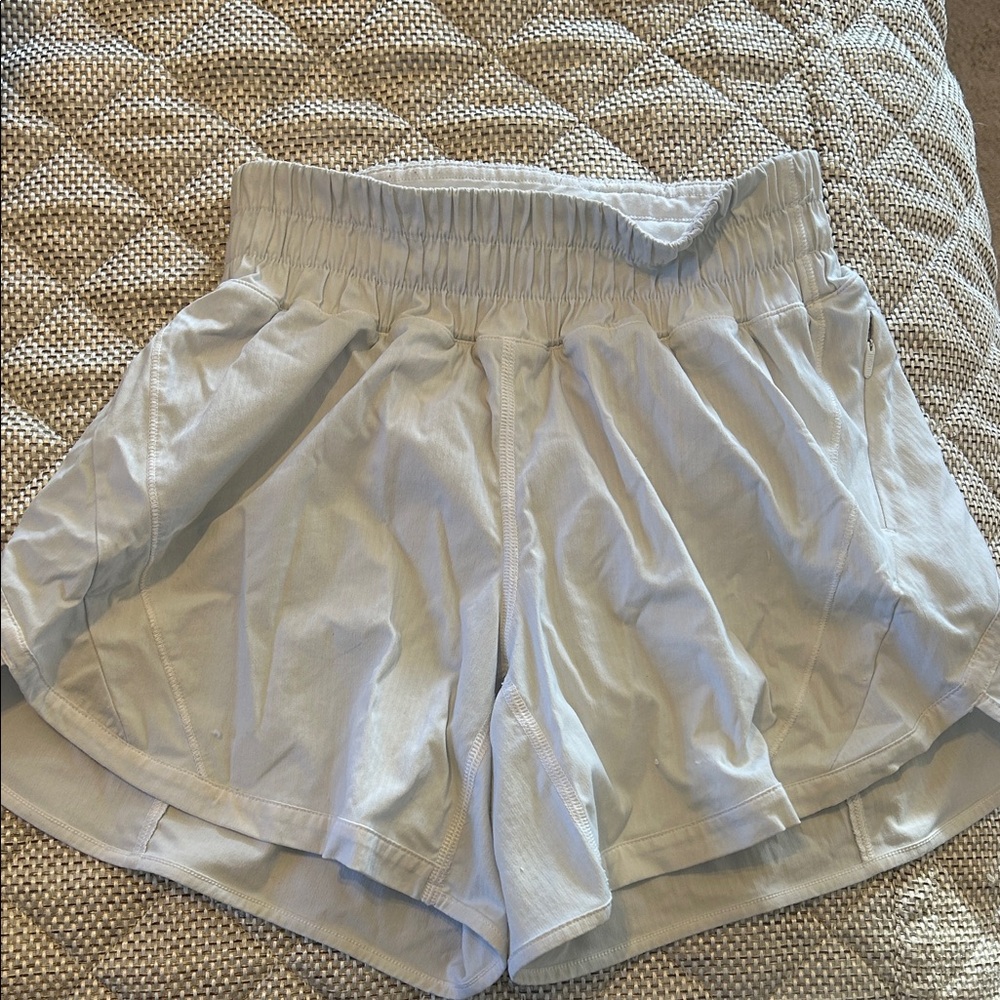 Women’s Lululemon size 2 4’ shorts